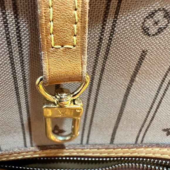 Louis Vuitton Neverfull MM - Picture 2 of 14
